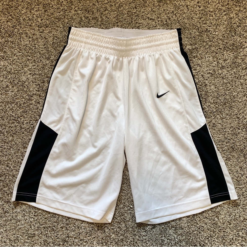 Men’s Nike basketball shorts